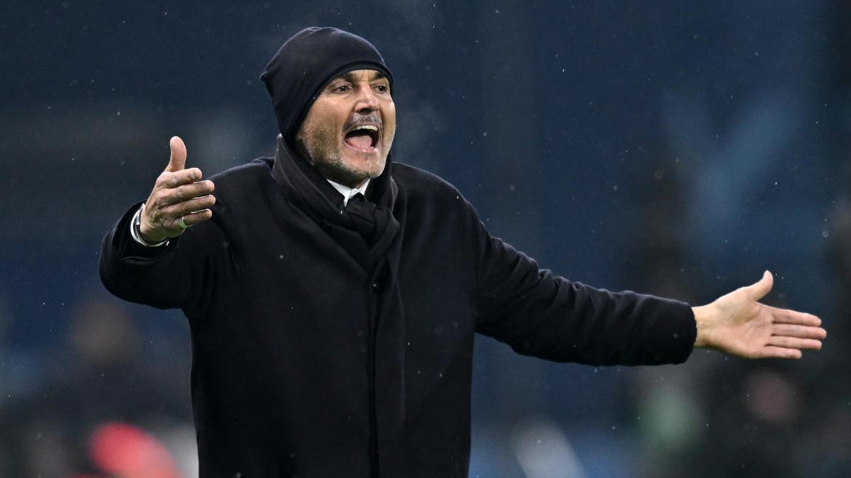 世界杯手机高清观看软件-斯帕莱蒂：球队在部分位置缺少合格替补，董事会对此心知肚明